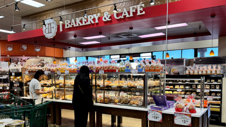 Bakery and Cafe 168 Asian Market Las Vegas