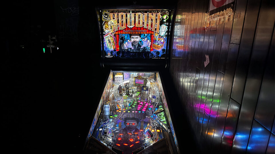 Houdini pinball machine in the upstairs area of Oddfellows