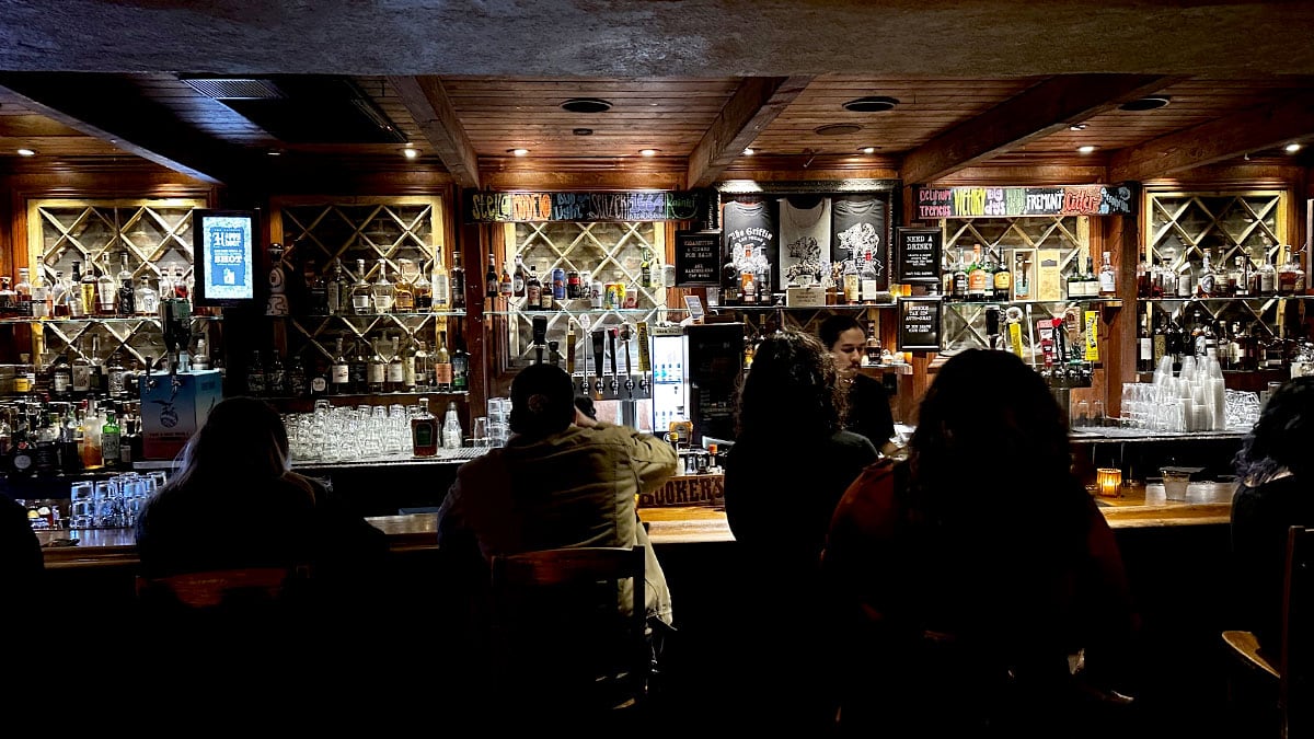 Drinks for Every Taste From Craft Beers to Classic Cocktails