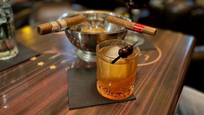 La Casa Cigars and Lounge - A Luxurious Nightlife Escape