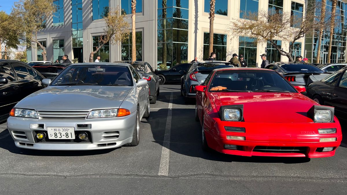 Nissan R32 GT-R and FC Mazda Rx7 at Gears and Grinds