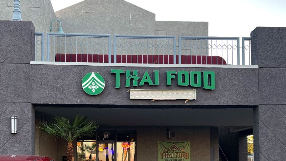 Outside Entrance to Thai Food Kitchen