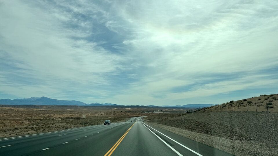 The main road leading to Moapa Valley from i-15