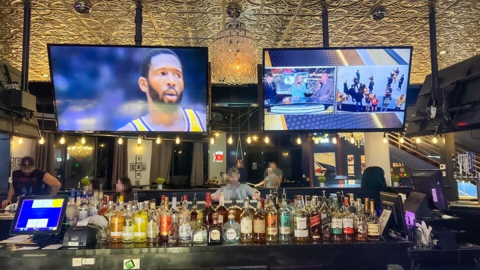 Full Bar at Carl & Martin's