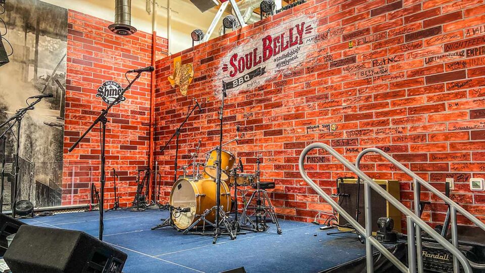 live music stage SoulBelly BBQ
