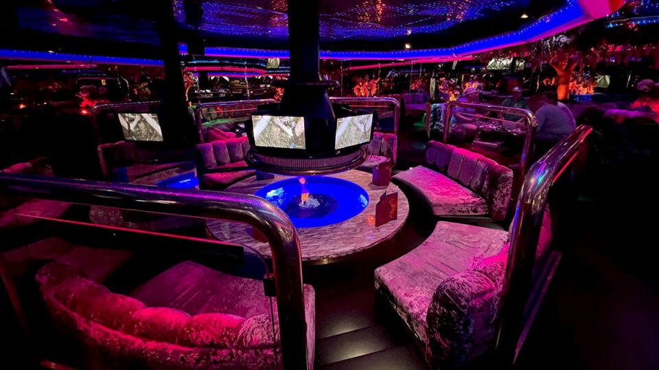 Sunken Couches Fireside Lounge at The Peppermill