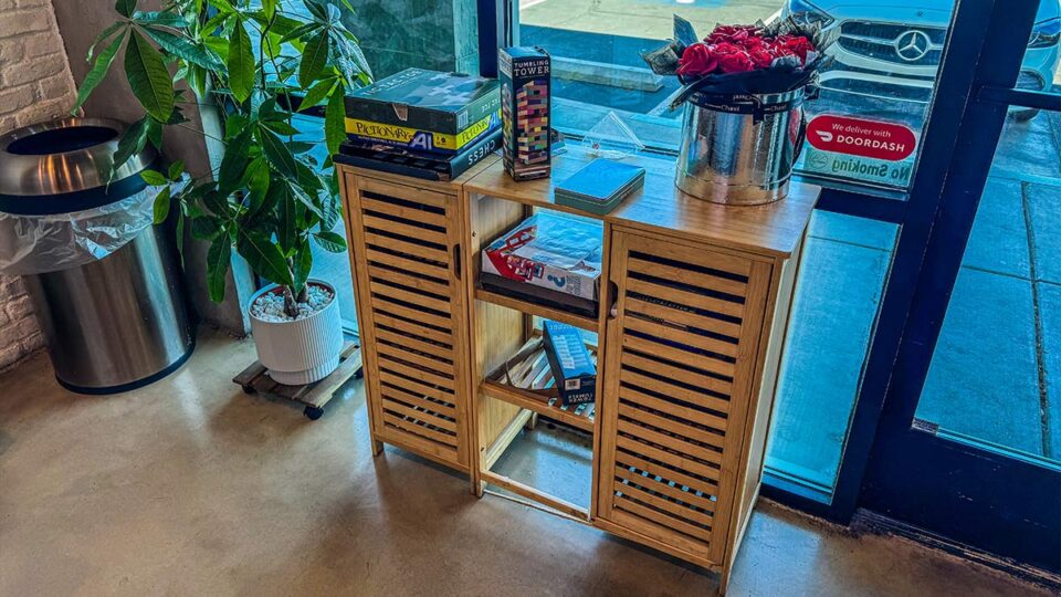 whats crepe board games for guests