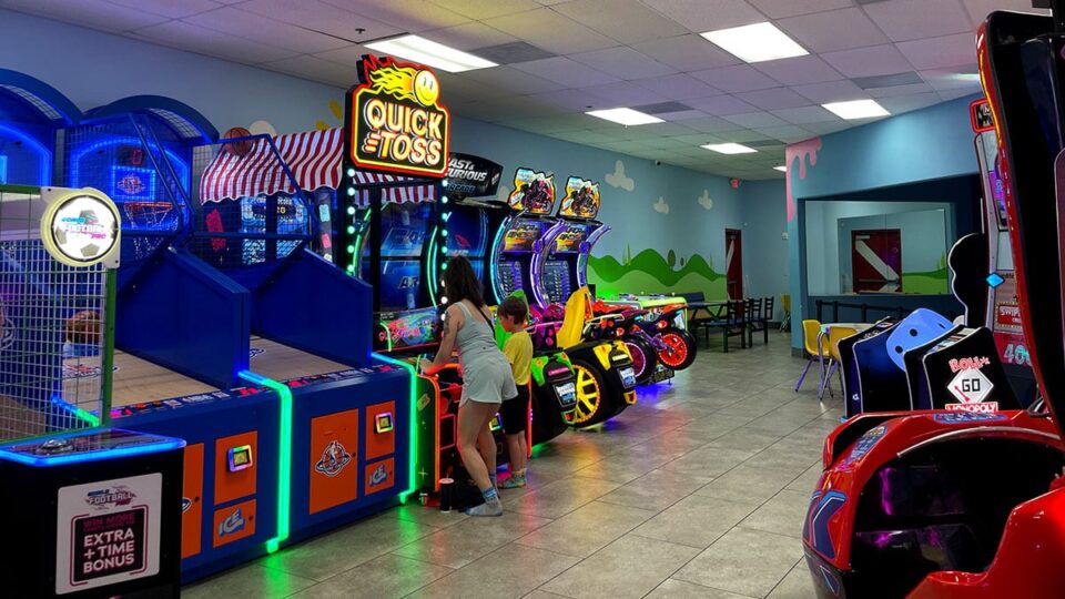 Arcade at Wally Wombats Rainbow