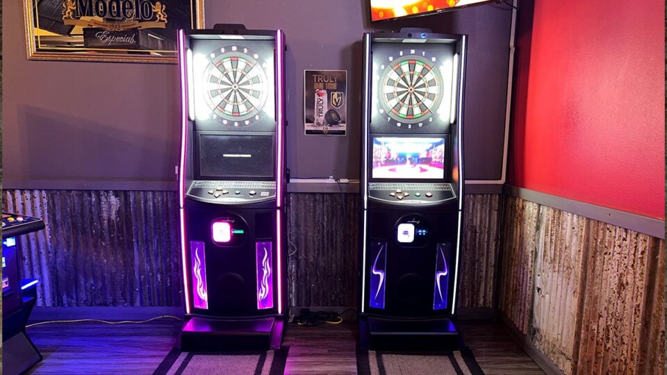 Darts at Putter's Bar & Grill Pecos Rd