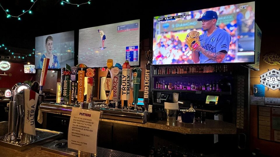 Full Bar from Putter's
