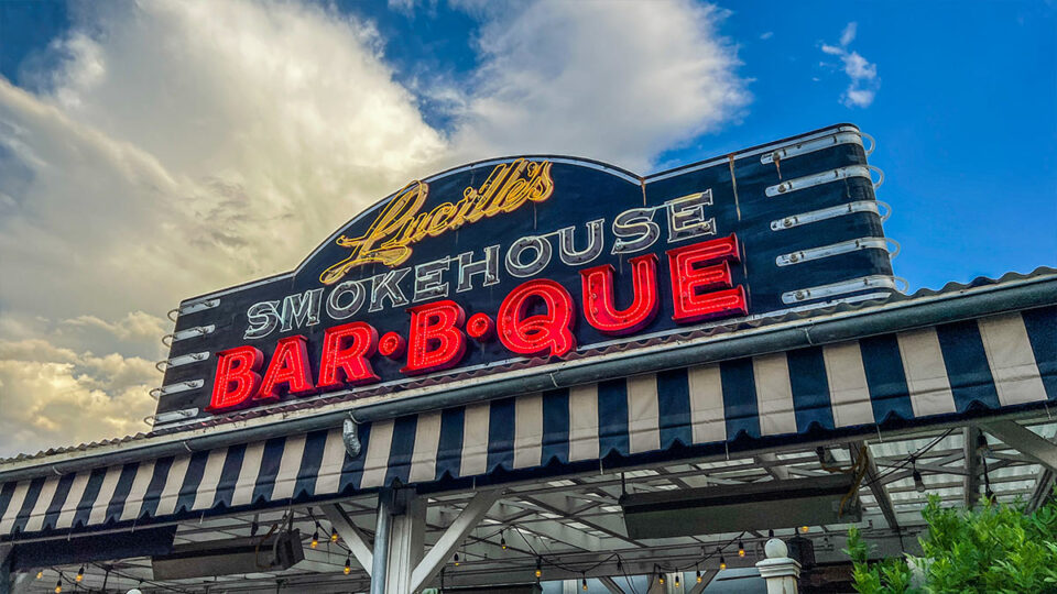 lucilles-sign