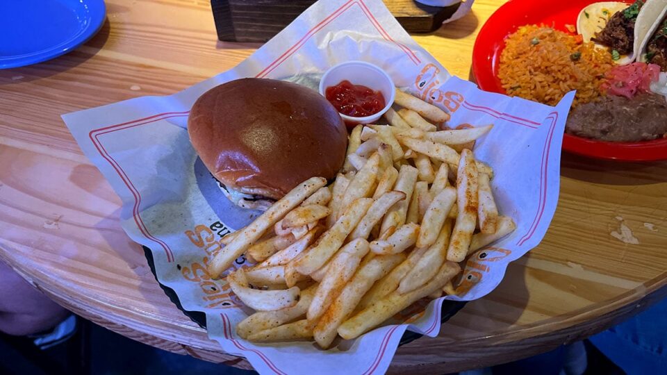 Gringo Burger From Ojos Locos