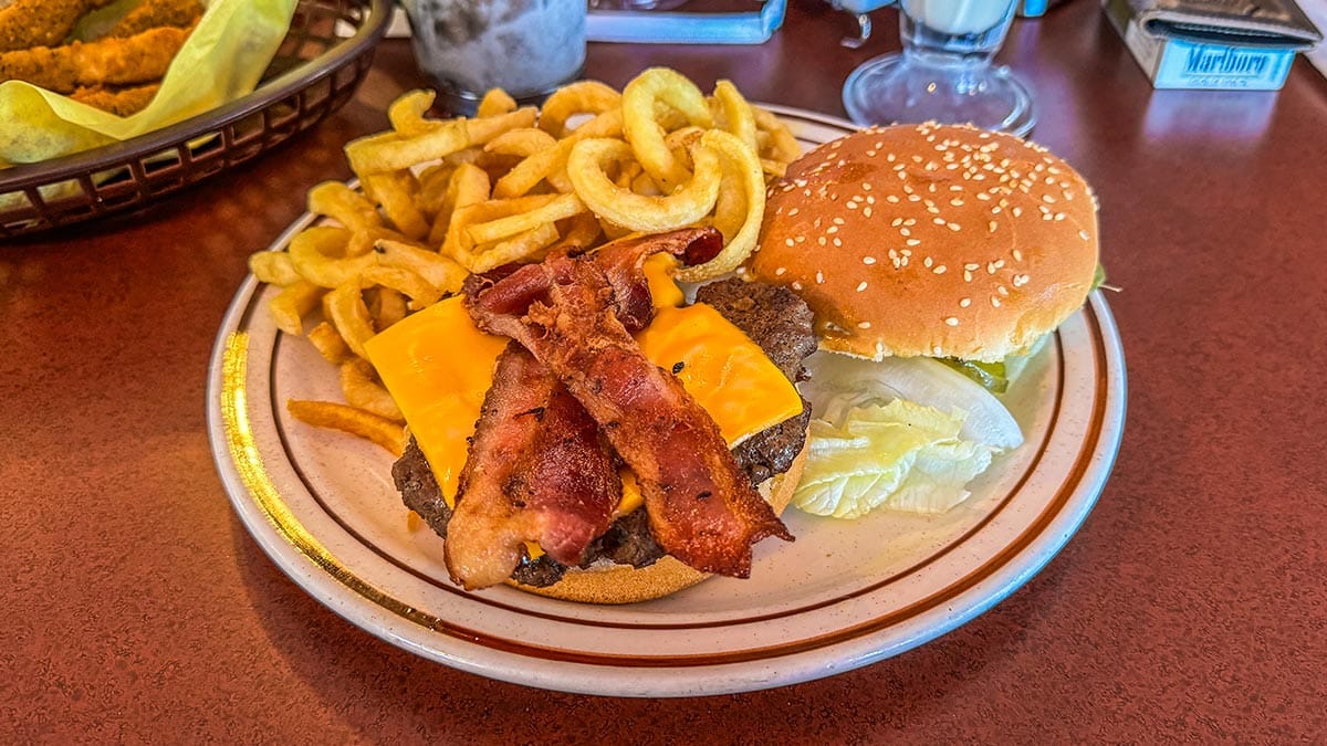 Buddy Holly bacon cheeseburger, paired with golden curly fries