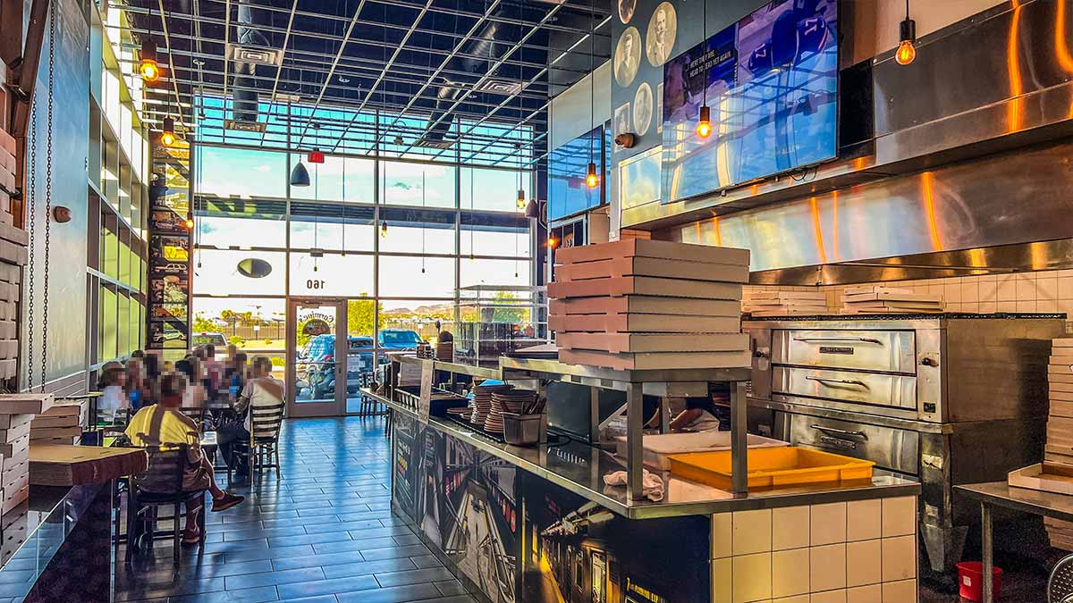 Carmines Pizza Kitchen Interior Seating