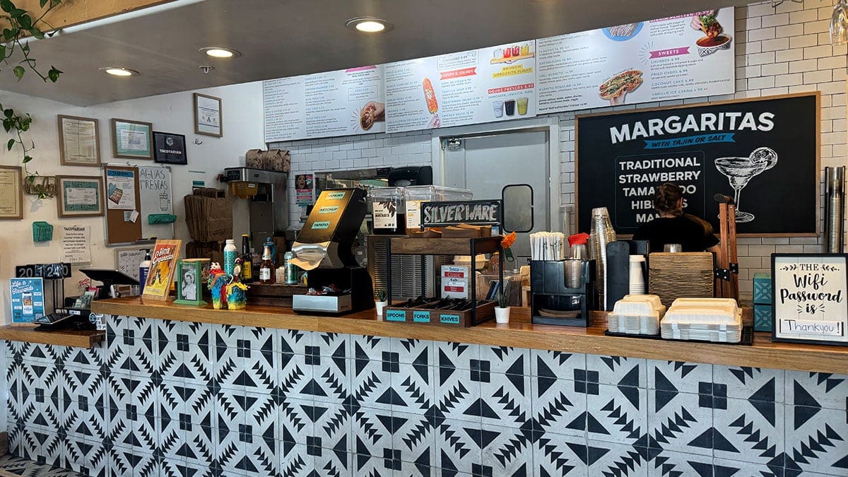 Mexican cuisine with a modern, plant-based twist