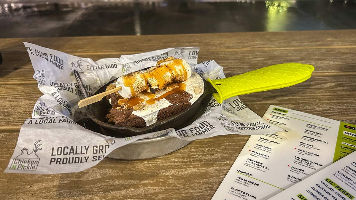 brownie s’mores skillet dessert