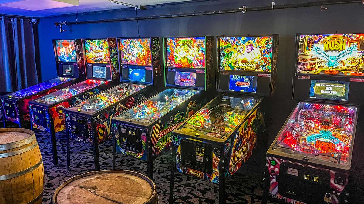 Mojave Brewing pinball arcade