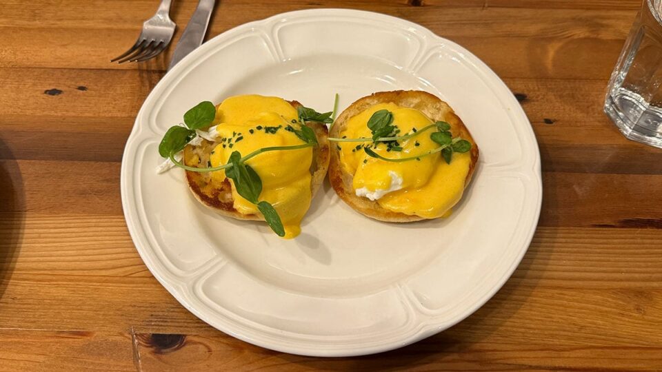 Eggs Benedict with poached eggs and hollandaise sauce at Honey Salt in Summerlin
