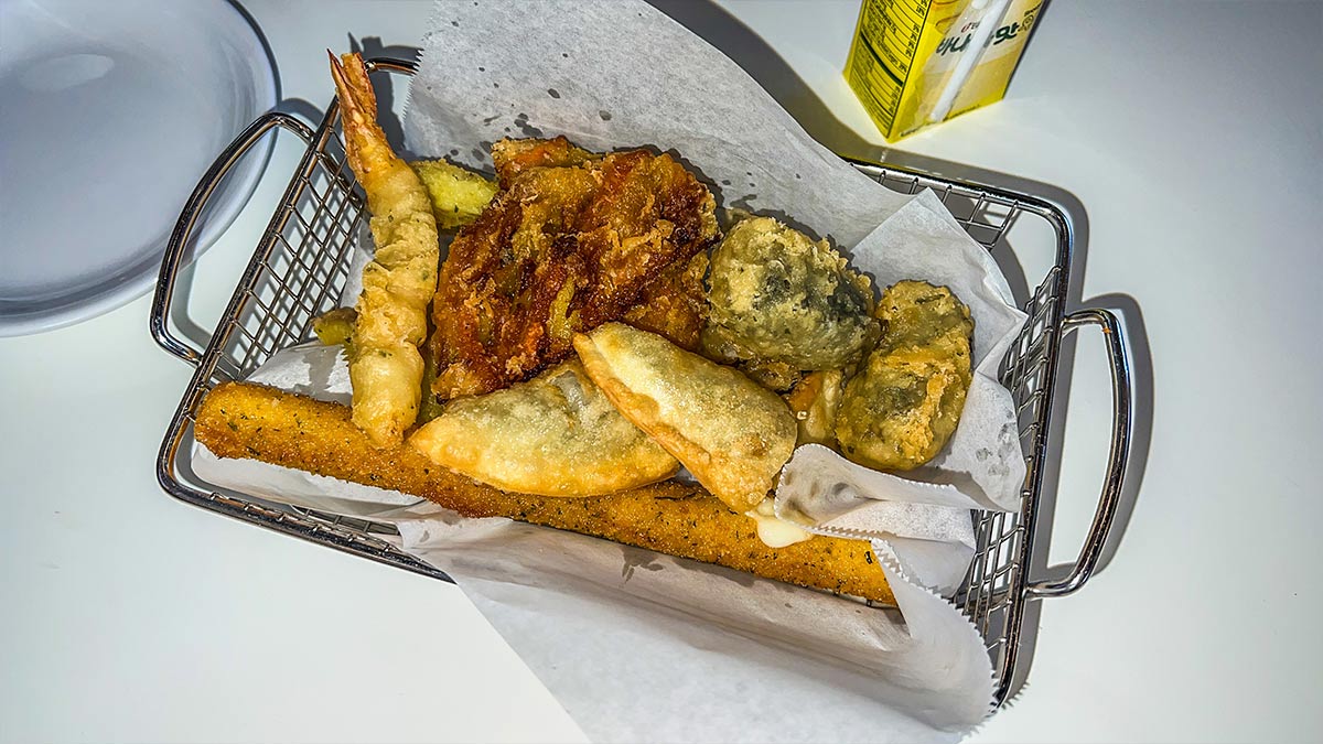 Large Deep Fried Set Jaws Tapokki