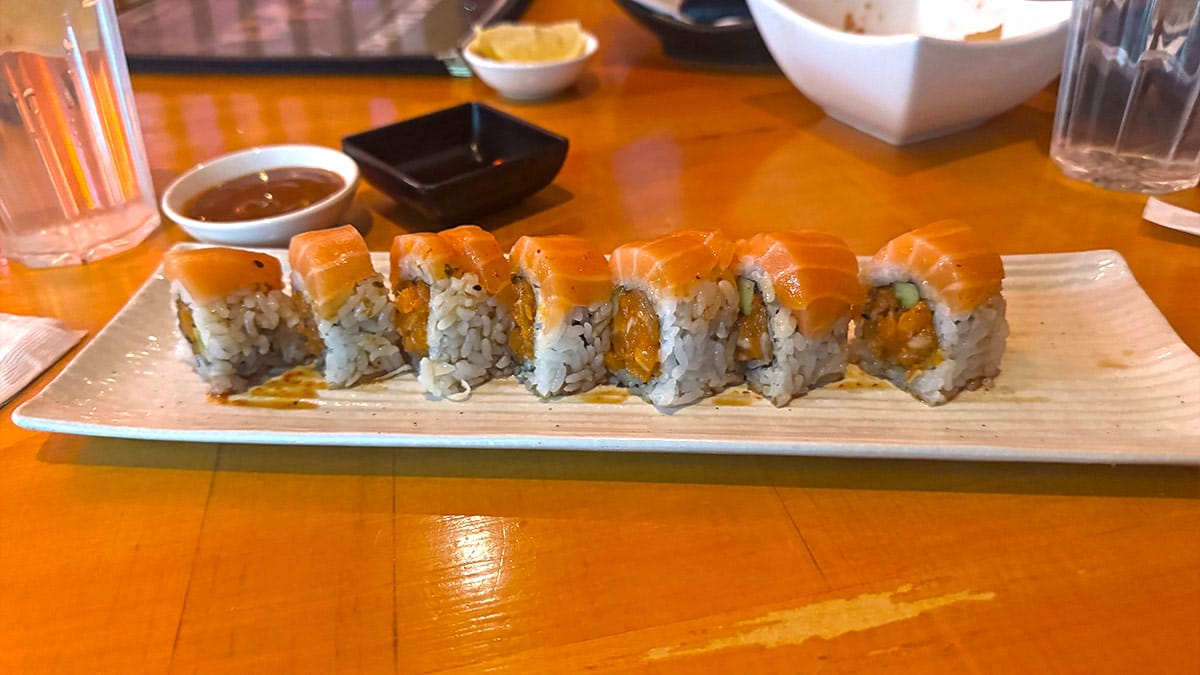 Spicy Salmon Roll