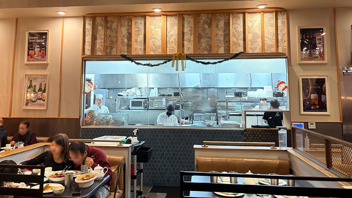 China Mama: A Local Mom’s Favorite Spot for Soup Dumplings, Crispy Beef, and Family-Friendly Feasting