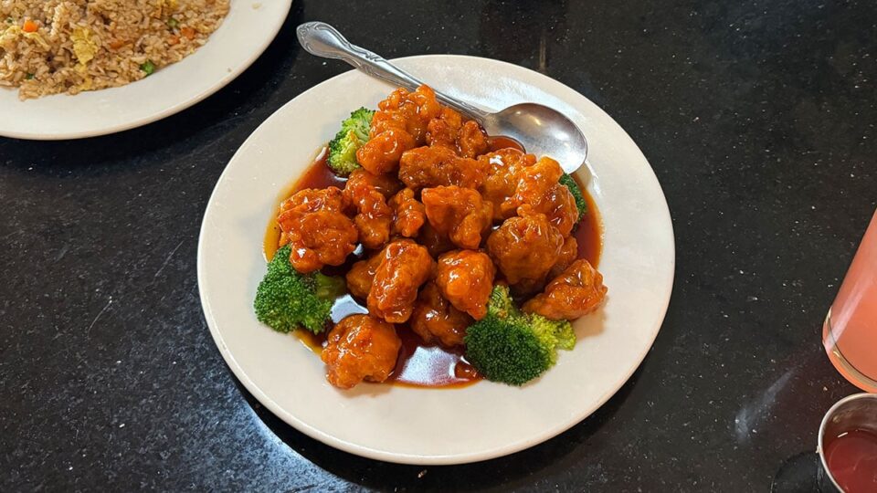Orange chicken with broccoli served at Chow Mein House in Summerlin