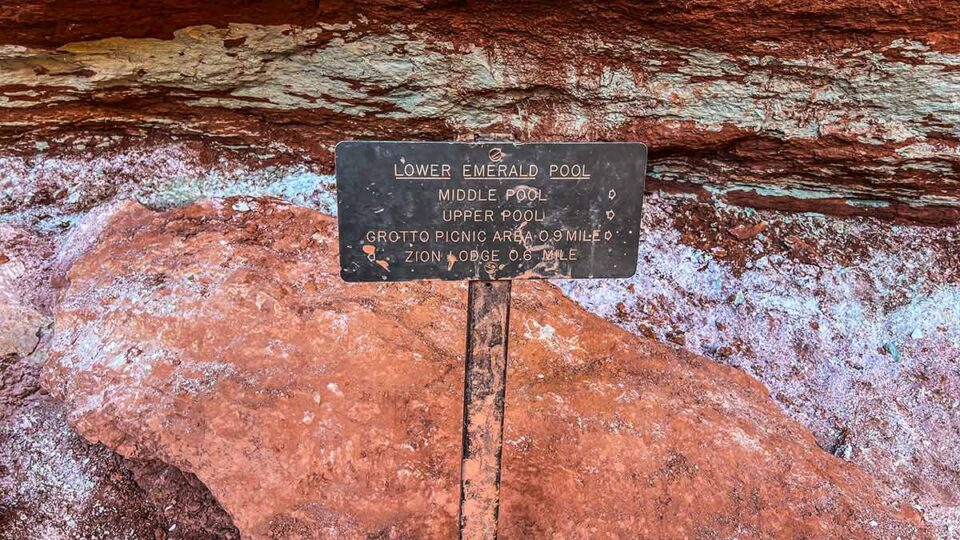 Lower Emerald Pool Trail Sign