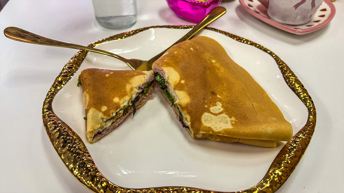 Ham-And-Cheese-Crepe-Cafe-de-Flores