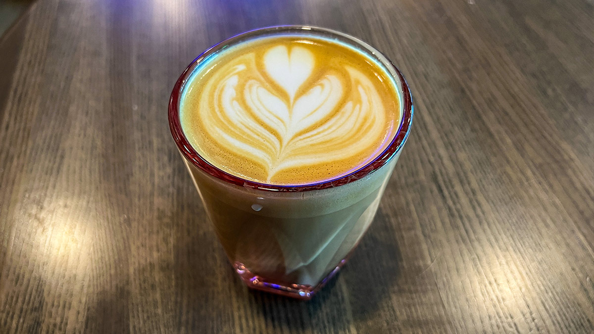 Lavander-Latte-Dark-Moon-Coffee-Roasters