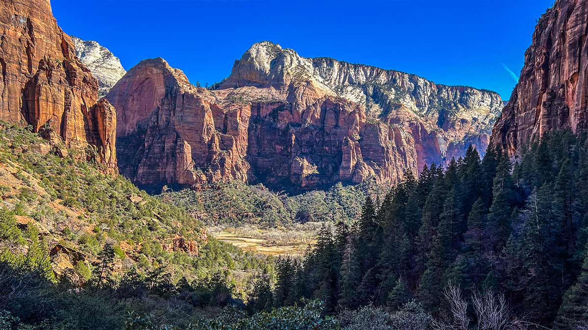 Zion-Canyon-view