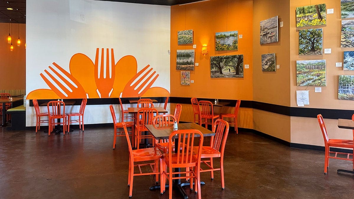 Inside Rachel’s Kitchen Summerlin showing a bright, modern interior with comfortable seating and a welcoming atmosphere