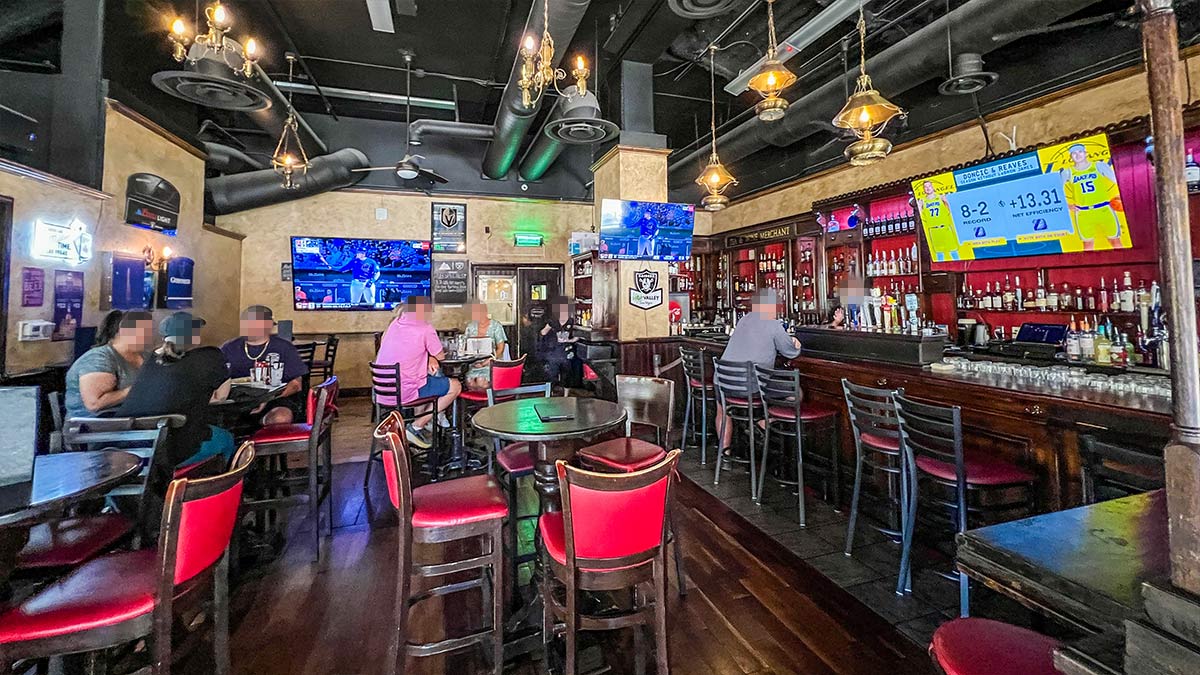 Seating-Inside-The-Pub-in-Lake-Las-Vegas