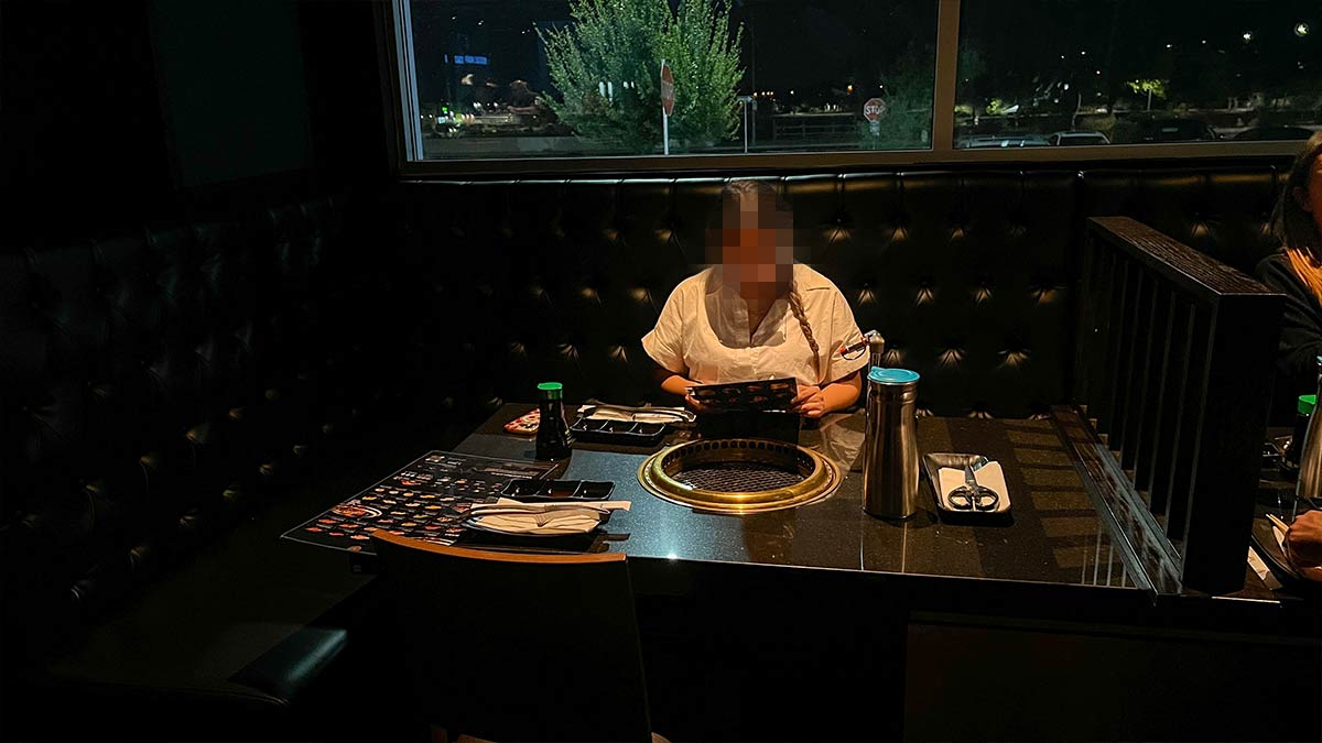 Seating-inside-888-Japanese-BBQ