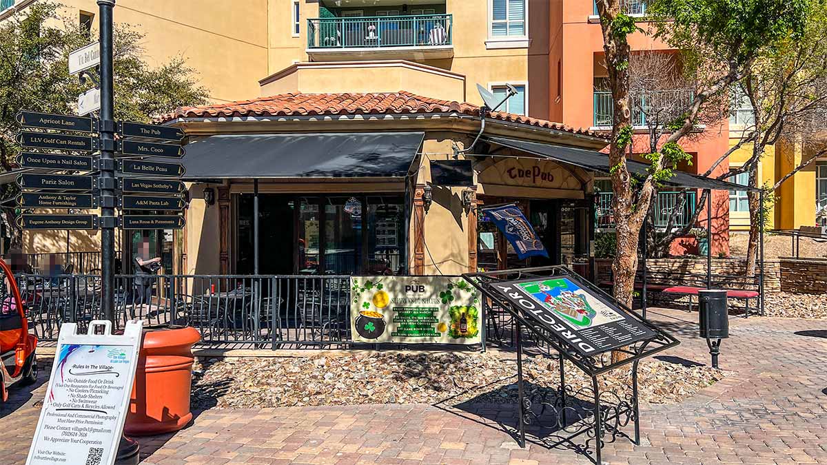 The Pub at Lake Las Vegas Is Easy to Fall Into
