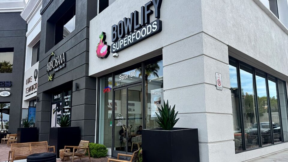 Bowlify Superfoods storefront in Summerlin next to Arbosana