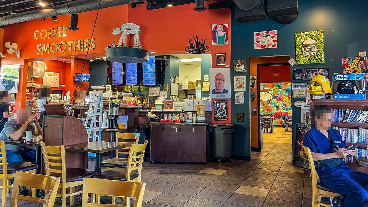 Inside-Grouchy-Johns-Coffee
