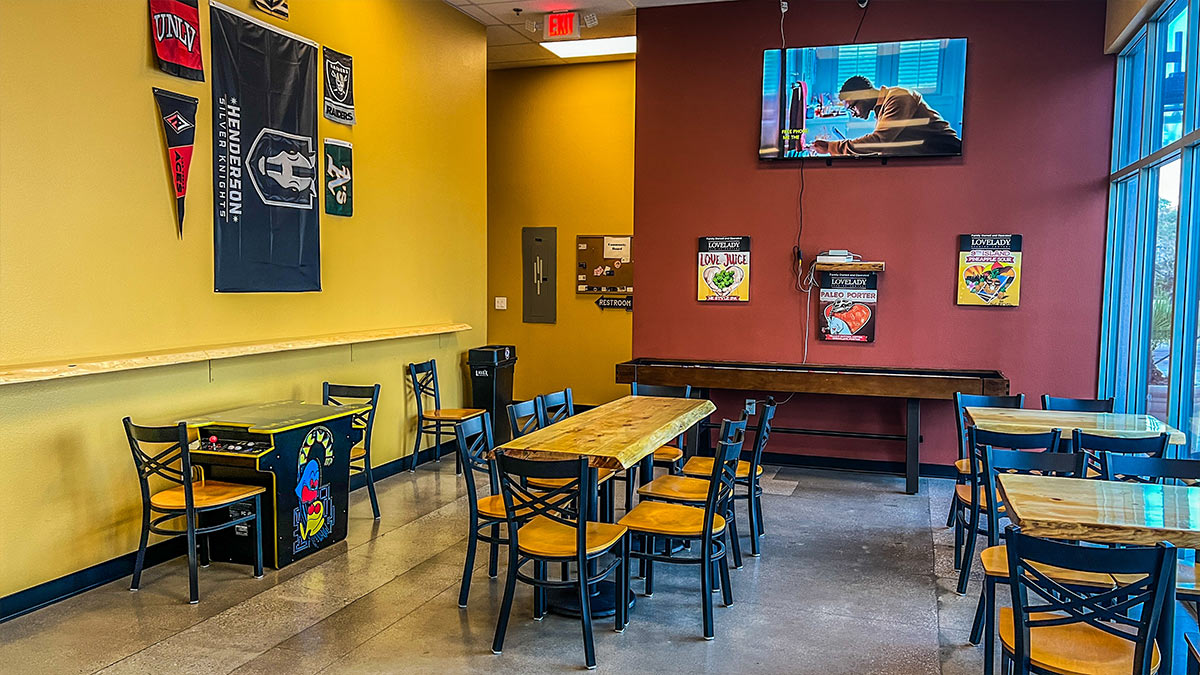 Lovelady-Brewing-Company-Taproom-Seating