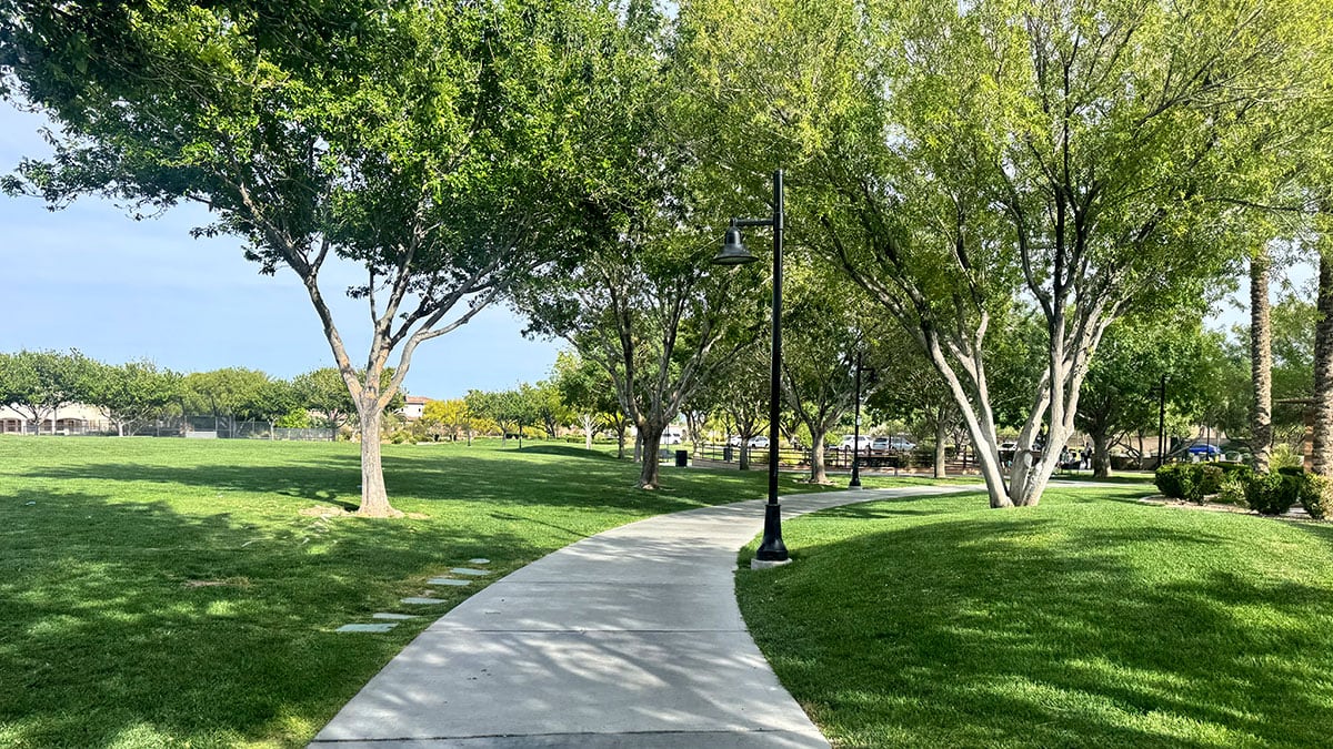 walking path at Paseos Park in Summerlin for jogging and strolls