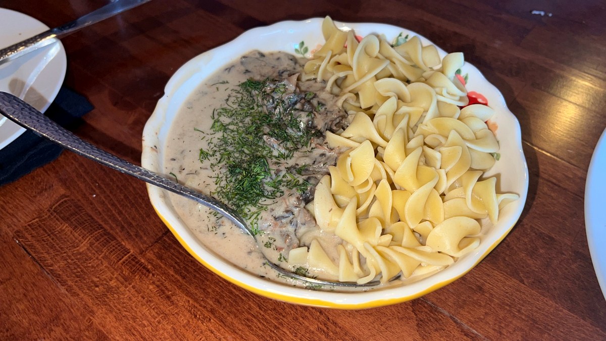 bites-of-europe-beef-stroganoff-egg-noodles