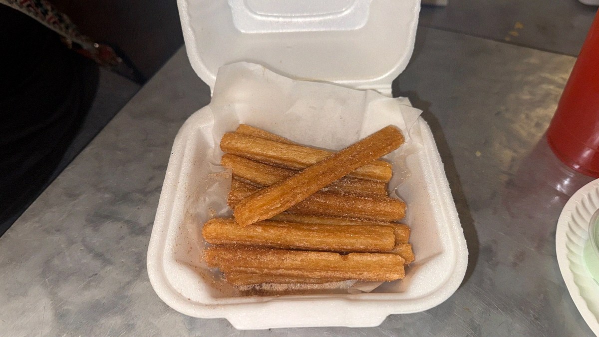 Taco Y Taco Cinnamon Churros Dessert
