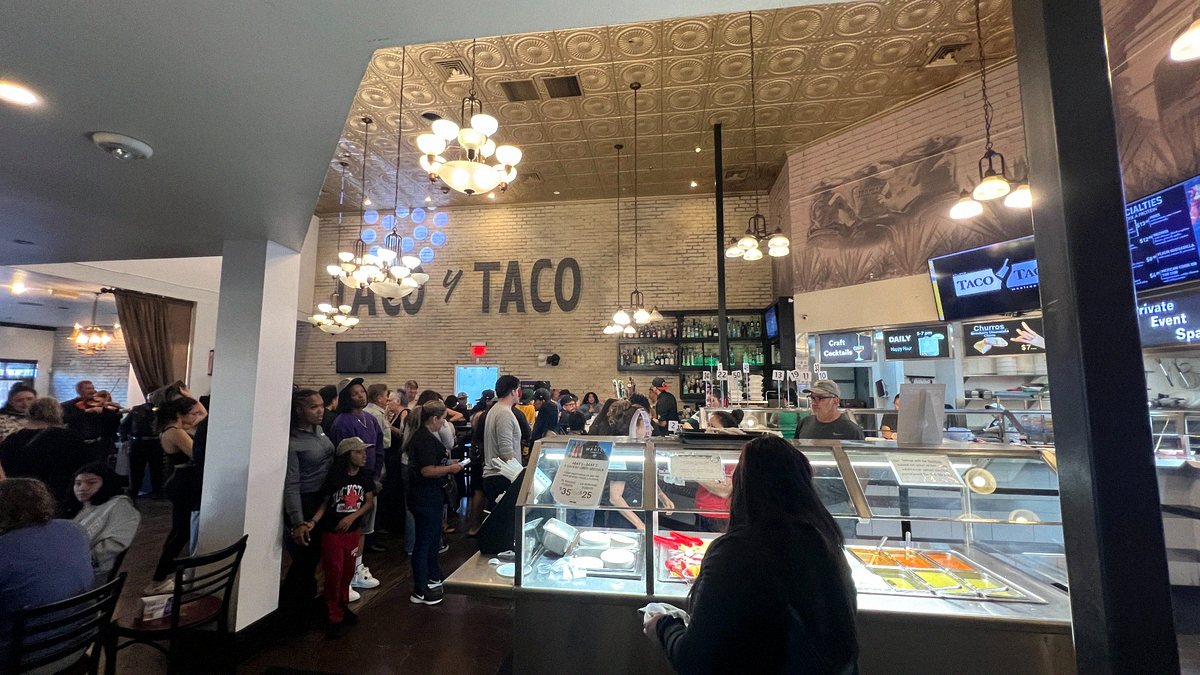 Taco Y Taco Full Interior Dining Room View