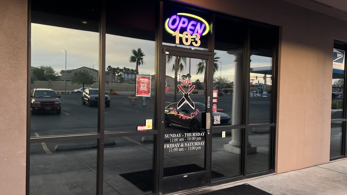 303 In The Cut Entrance And Hours