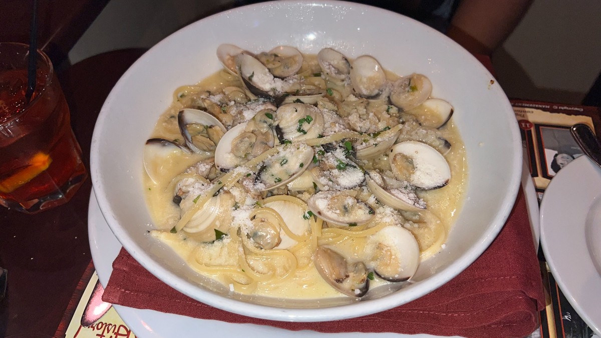 Bootlegger Italian Bistro Linguine alla Vongole
