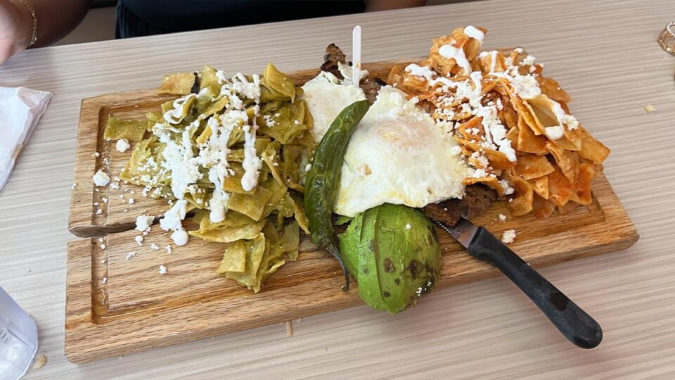 Casa El Desayuno Chilaquiles Tricolor Plate