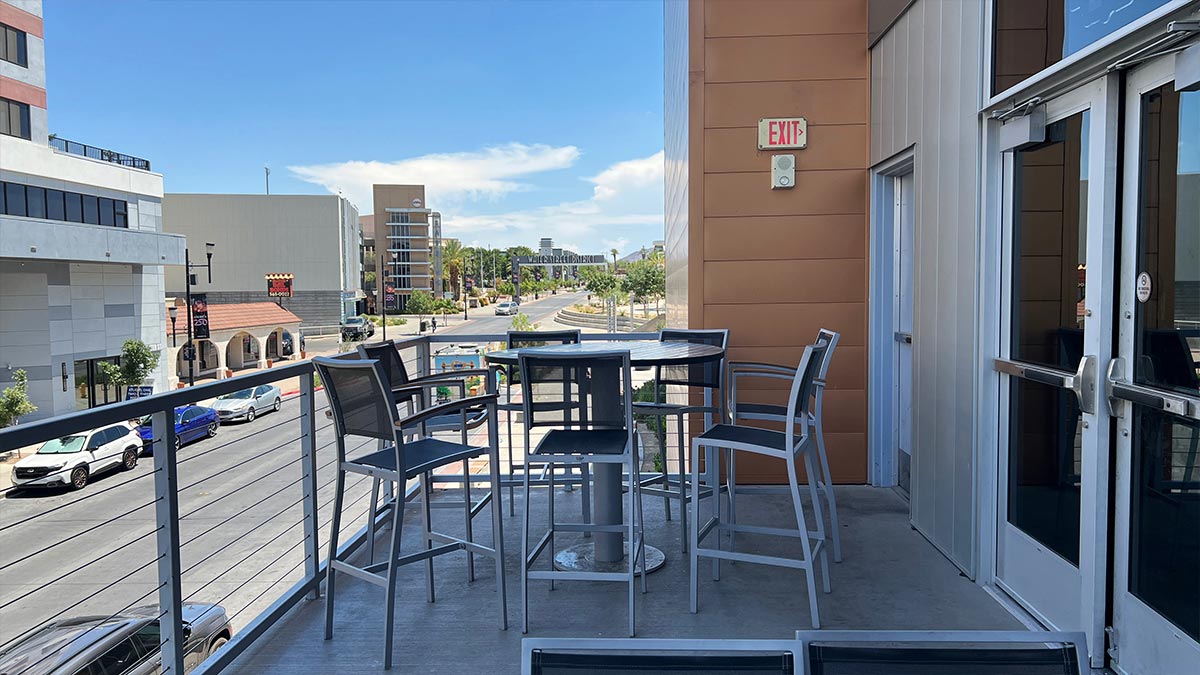 Outdoor Balcony at MacKenzie River Pizza