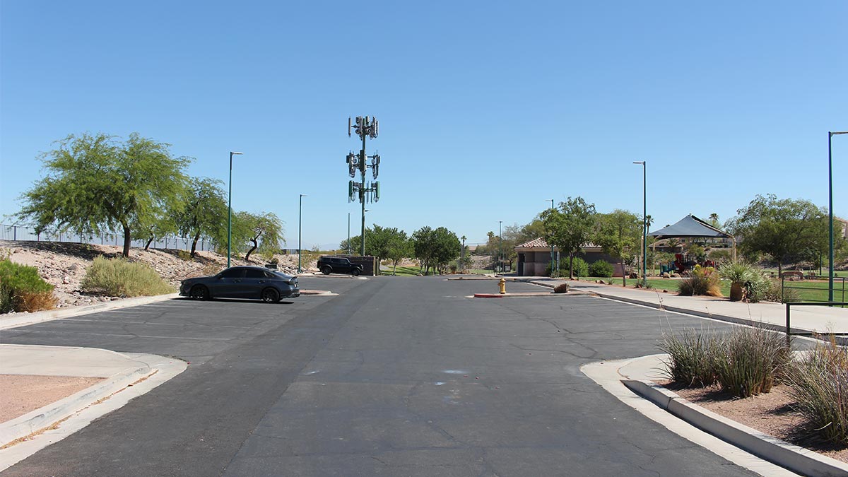 Vivaldi Park Parking Lot